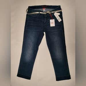 Elle Capri Dark Denim Cuffed